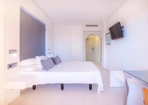 Double Bed, Deluxe Room, Sea View